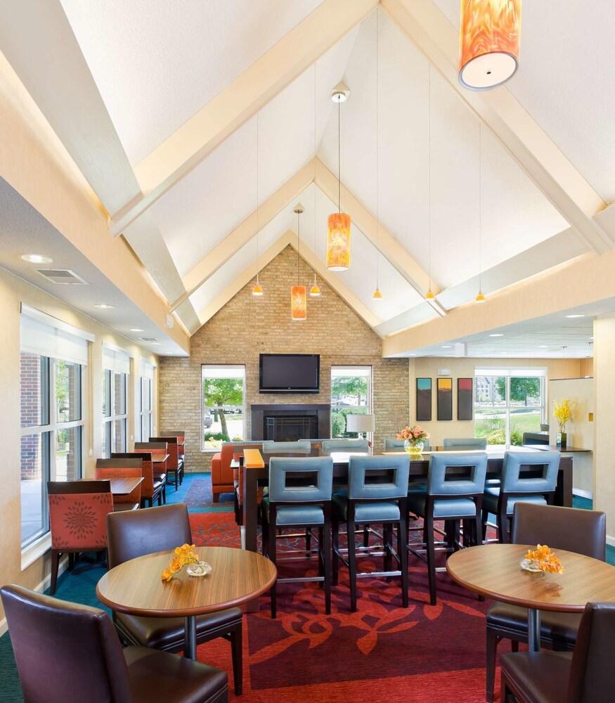 Residence Inn By Marriott Сидър Рапидс Екстериор снимка