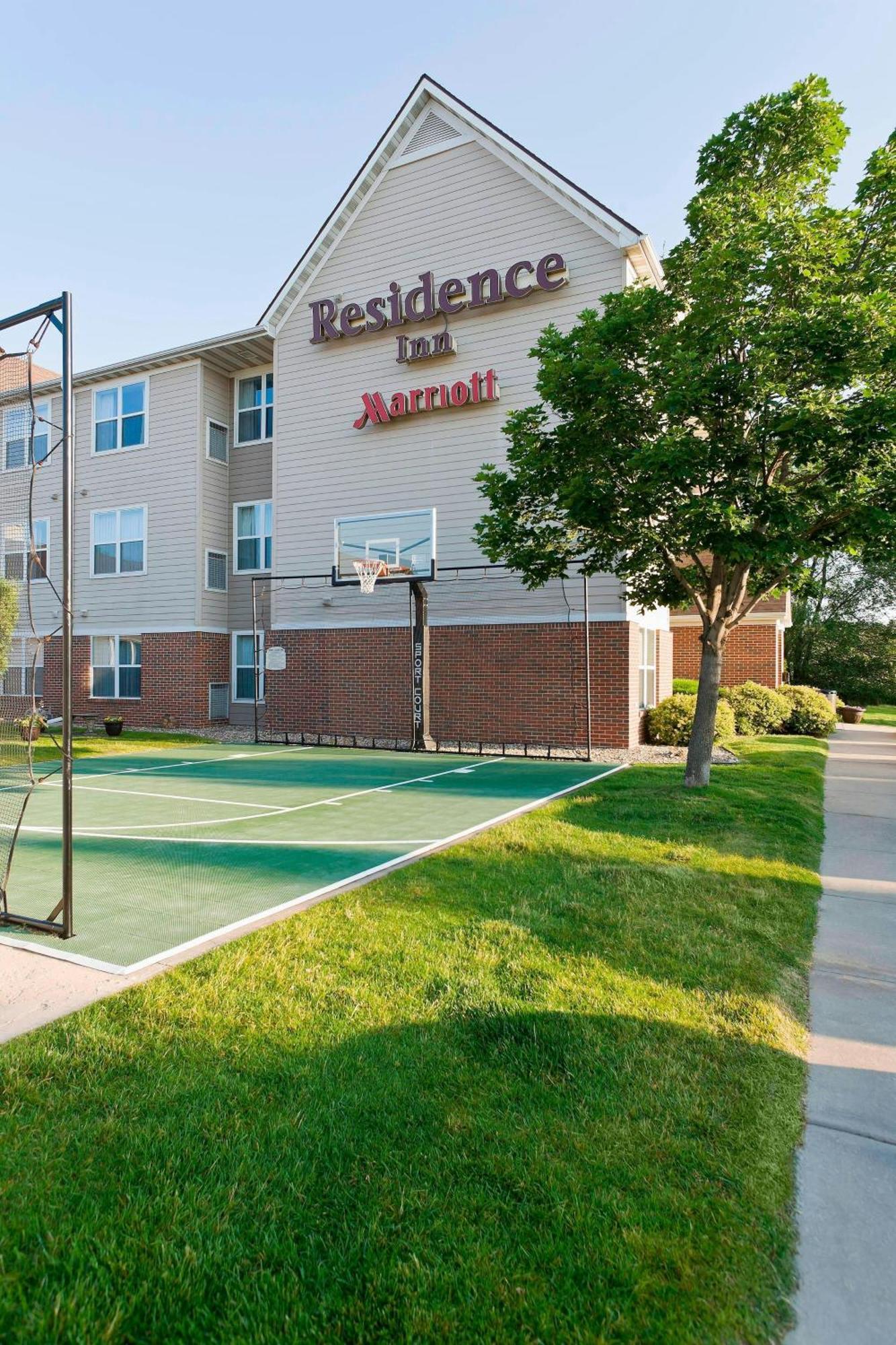Residence Inn By Marriott Сидър Рапидс Екстериор снимка