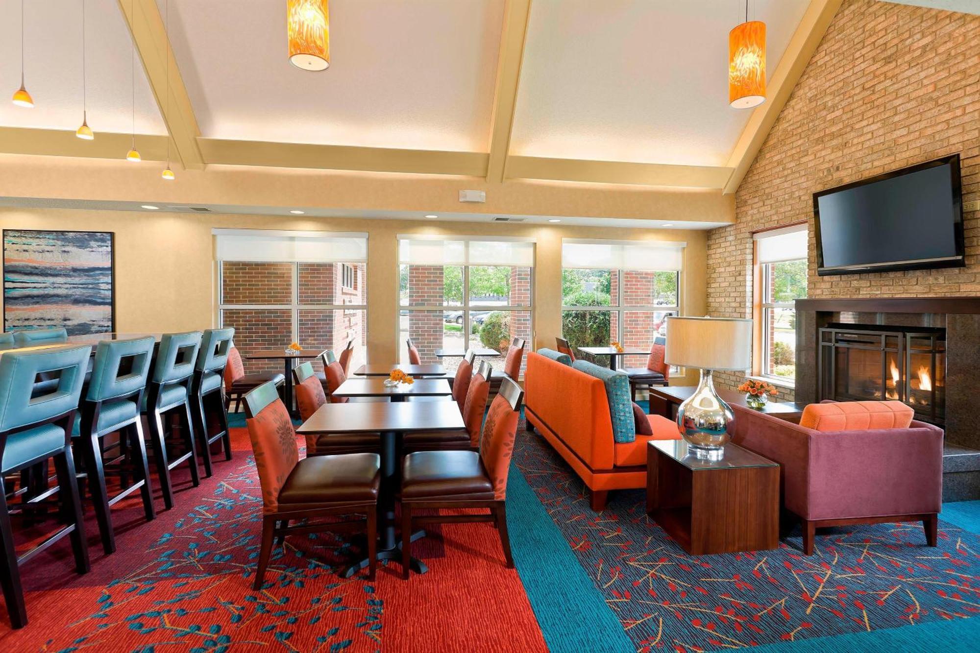 Residence Inn By Marriott Сидър Рапидс Екстериор снимка
